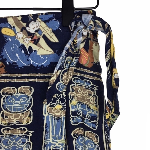 DISNEY Store Skirt Hawaiian Luau Mickey Mouse Goofy Donald Pluto Tropical Small - Picture 4 of 9